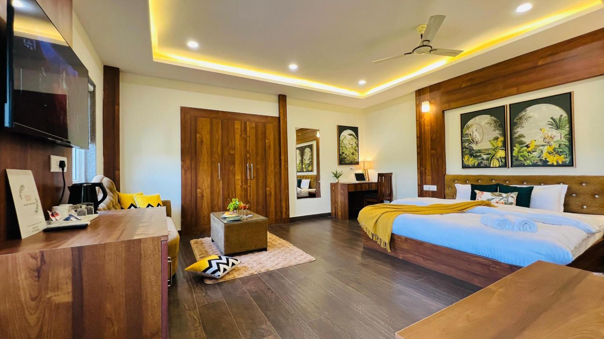 Bluo Amani Vagator - Boutique Hotel Goa アンジュナ エクステリア 写真