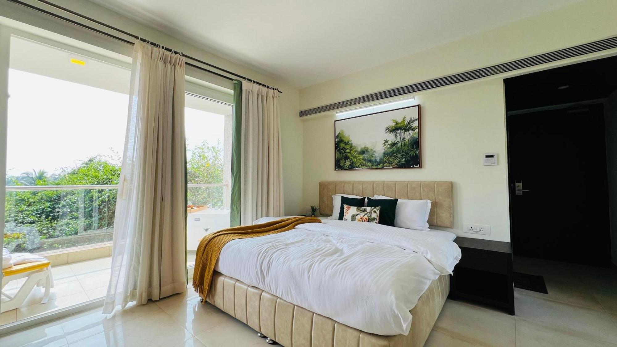 Bluo Amani Vagator - Boutique Hotel Goa アンジュナ エクステリア 写真