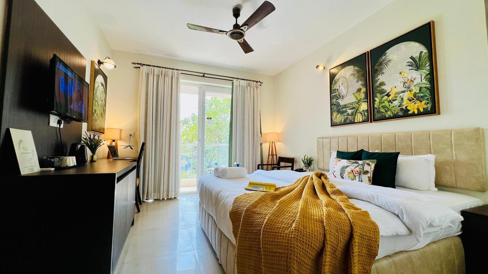 Bluo Amani Vagator - Boutique Hotel Goa アンジュナ エクステリア 写真
